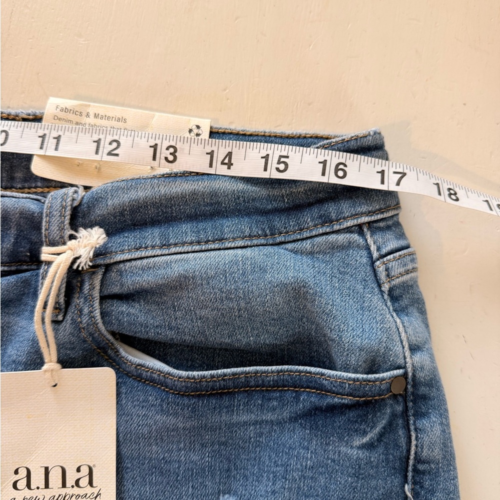 Ana High Rise Denim Bermuda Shorts Jean Shorts - Womens Size 16 Blue Horizon - Picture 9 of 16